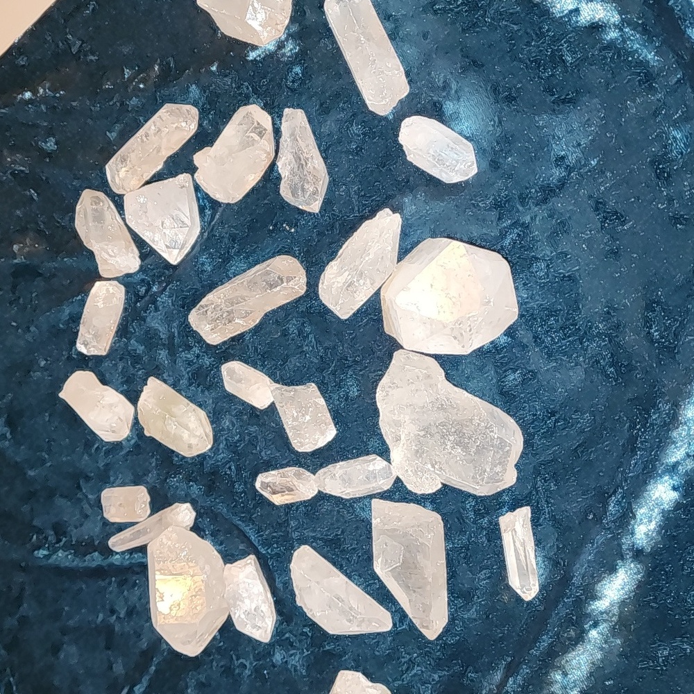 Quartz Crystal - Picture 5 of 6